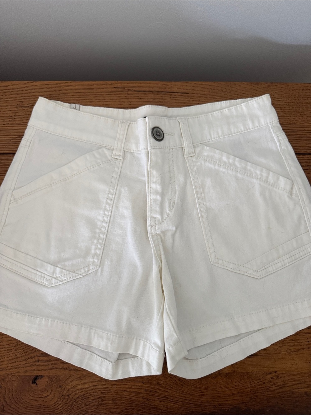 White Women's Casual High-Rise Shorts